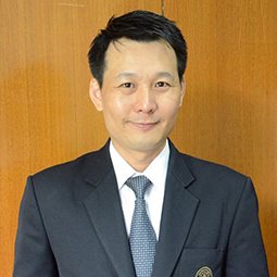 รศ.ดร.สฎายุ ธีระวณิชตระกูล